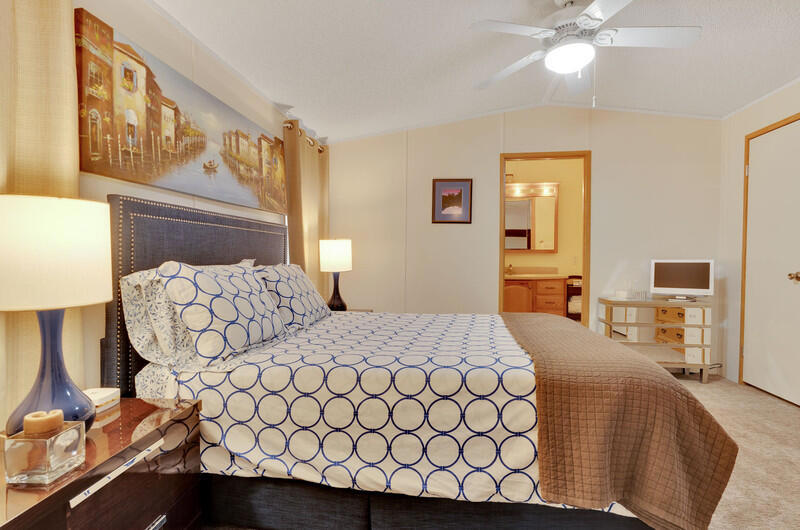 51555 Monroe Street Unit: 150