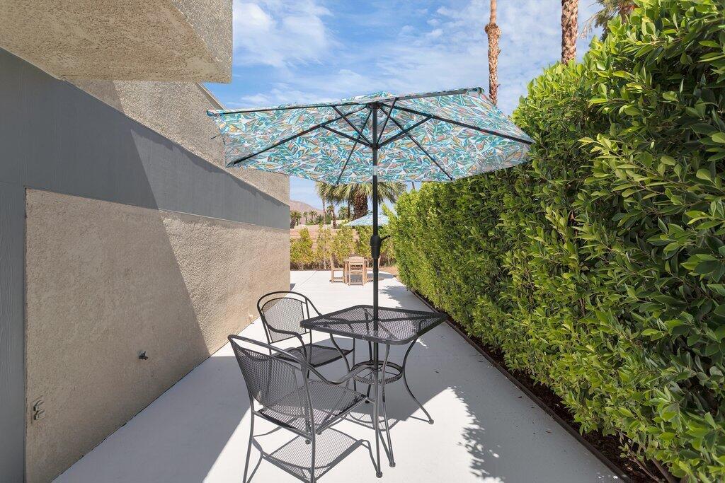 1492 Sunflower Circle S