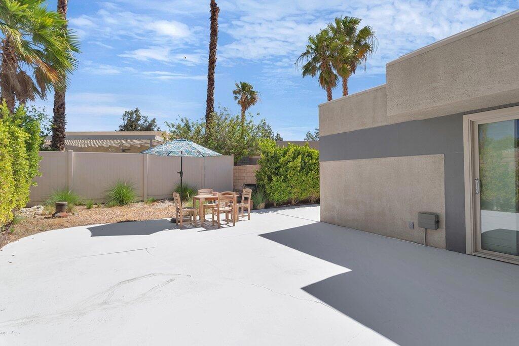 1492 Sunflower Circle S