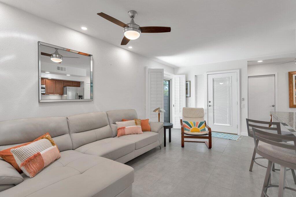 1492 Sunflower Circle S