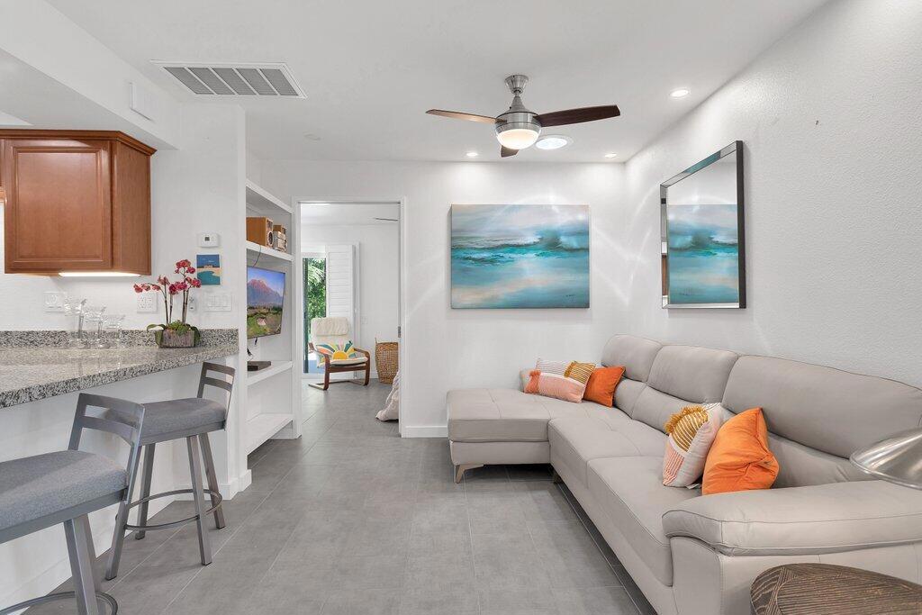 1492 Sunflower Circle S