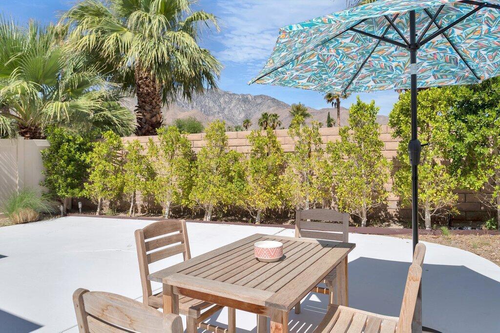 1492 Sunflower Circle S