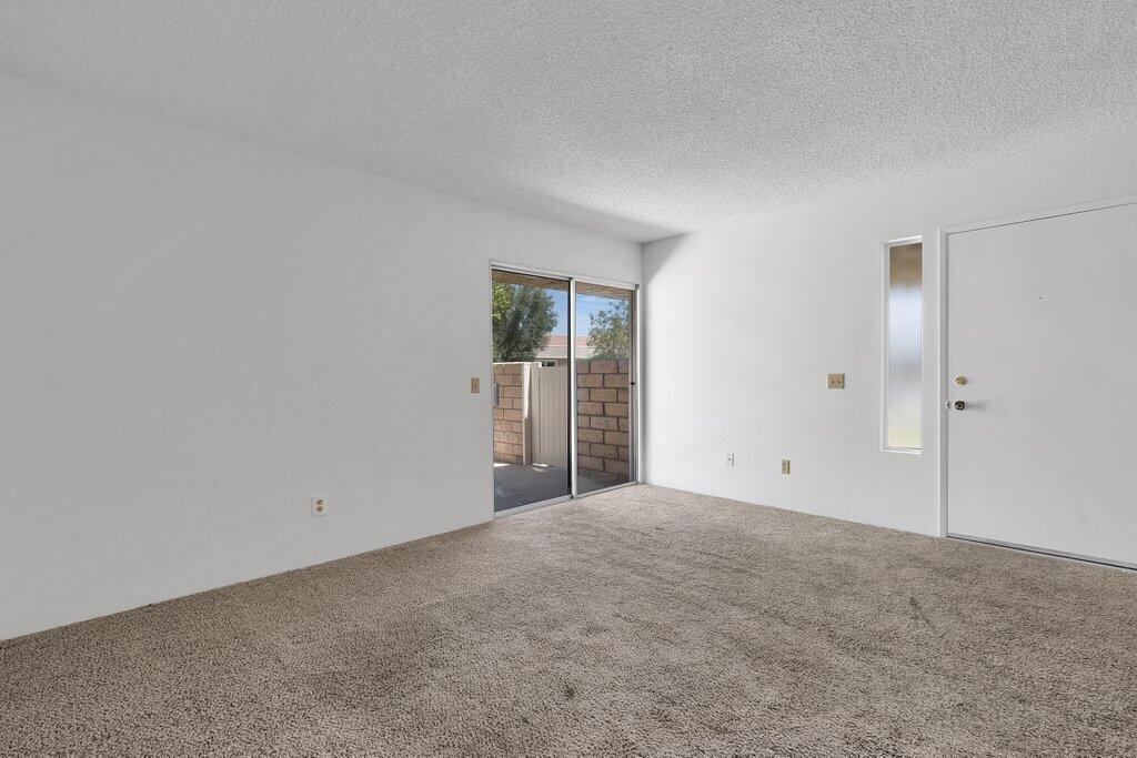 2885 Sunflower Loop S