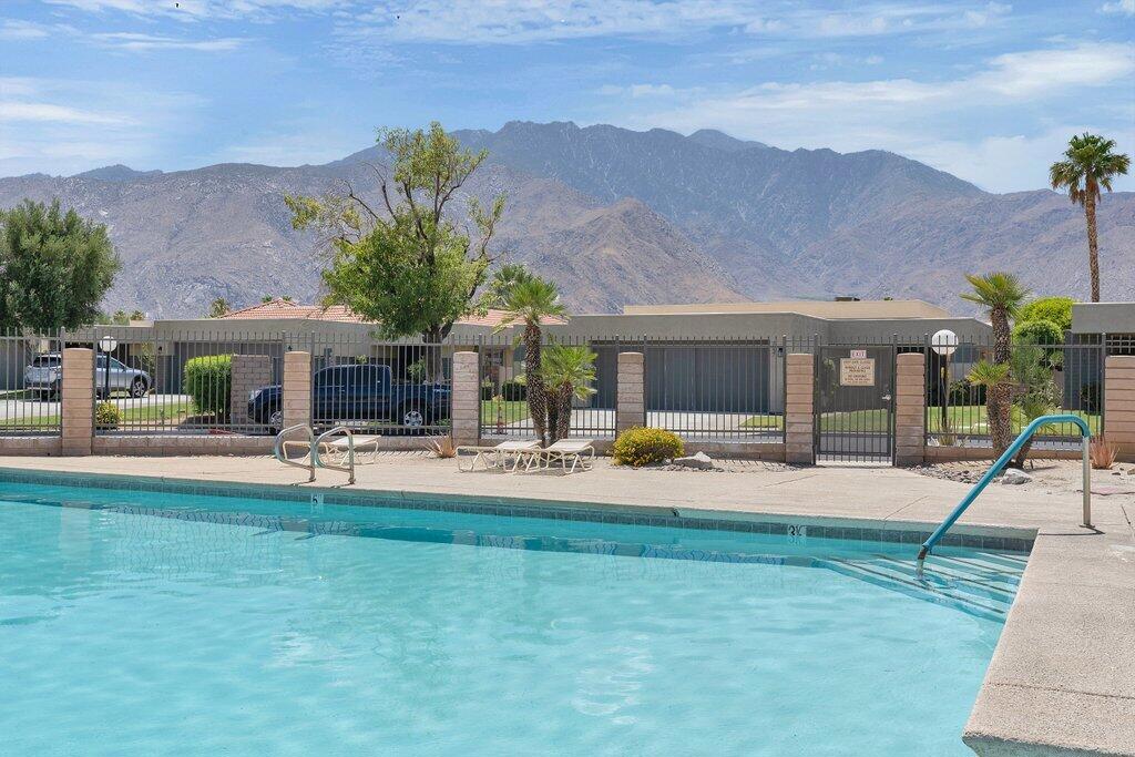 2885 Sunflower Loop S