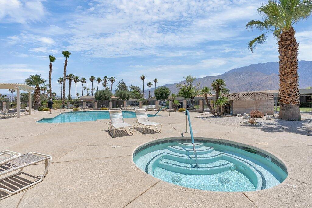 2885 Sunflower Loop S