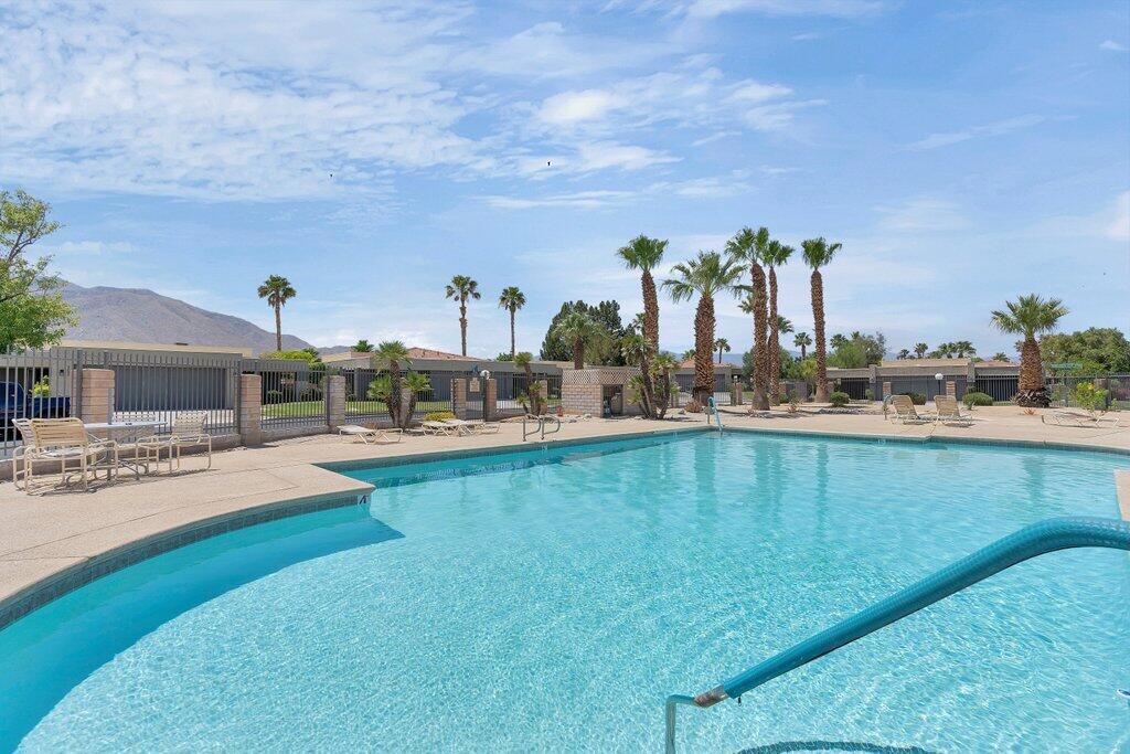 2885 Sunflower Loop S