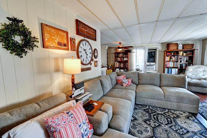 51555 Monroe Street Unit: 80