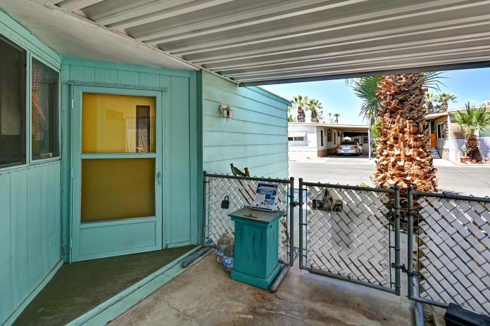 51555 Monroe Street Unit: 80