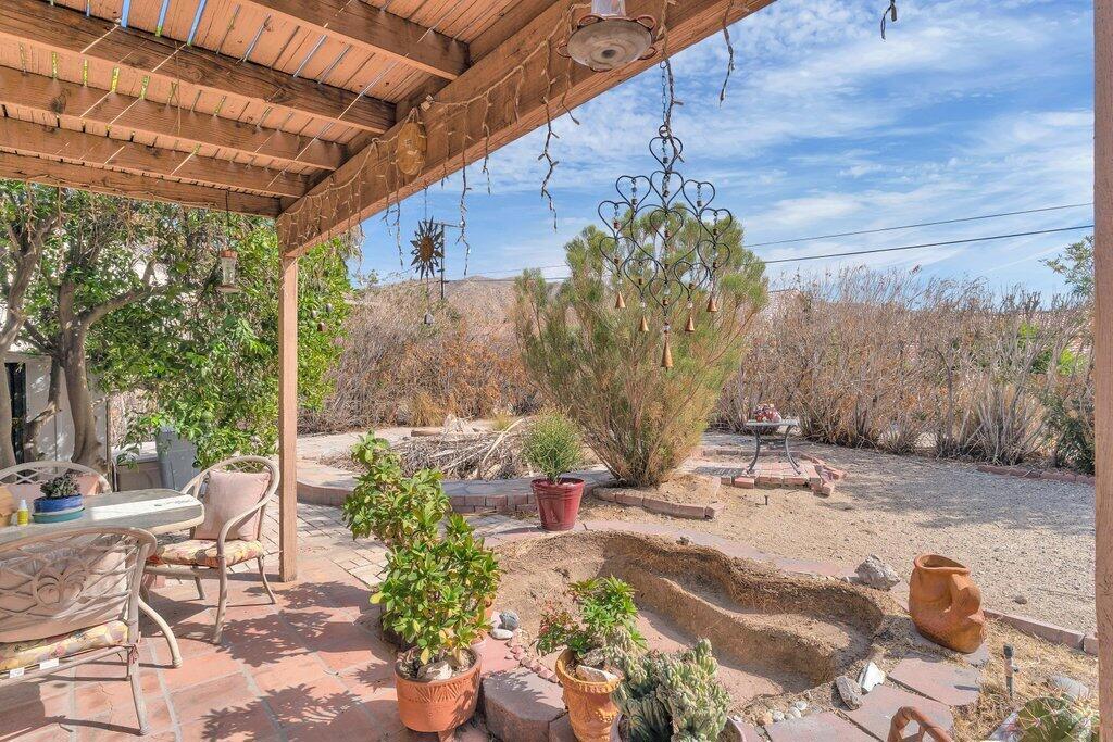 9730 Vista Del Valle