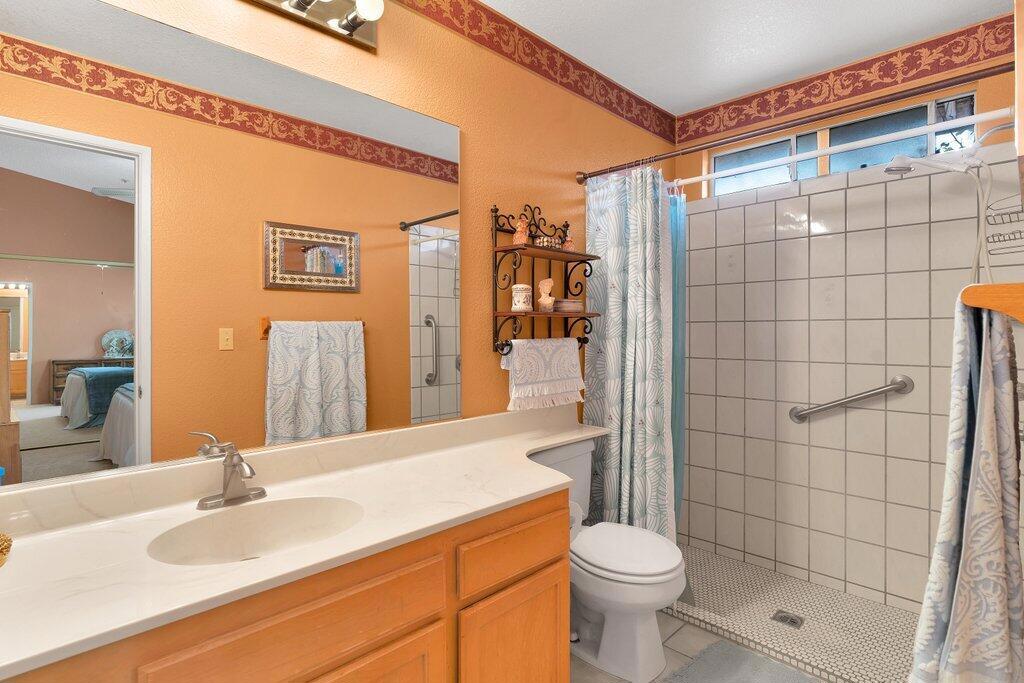 9730 Vista Del Valle