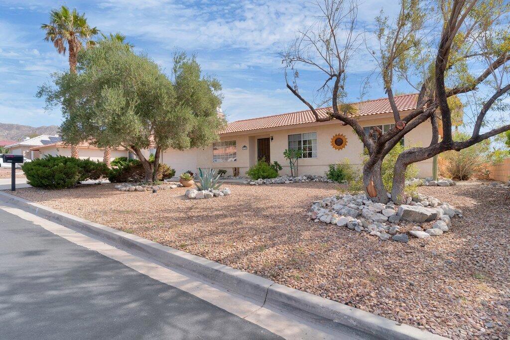 9730 Vista Del Valle