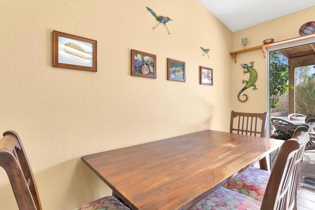 9730 Vista Del Valle