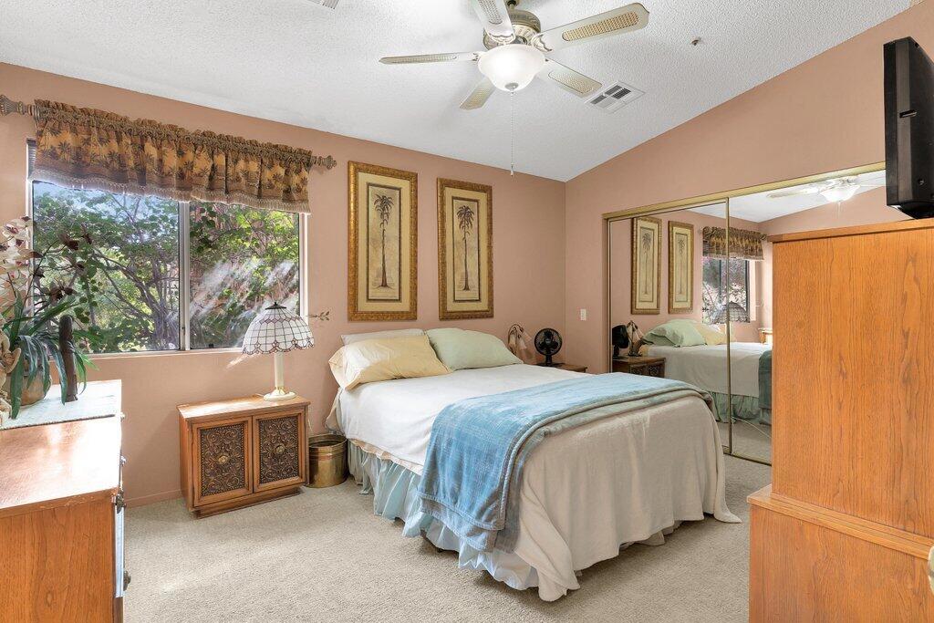 9730 Vista Del Valle