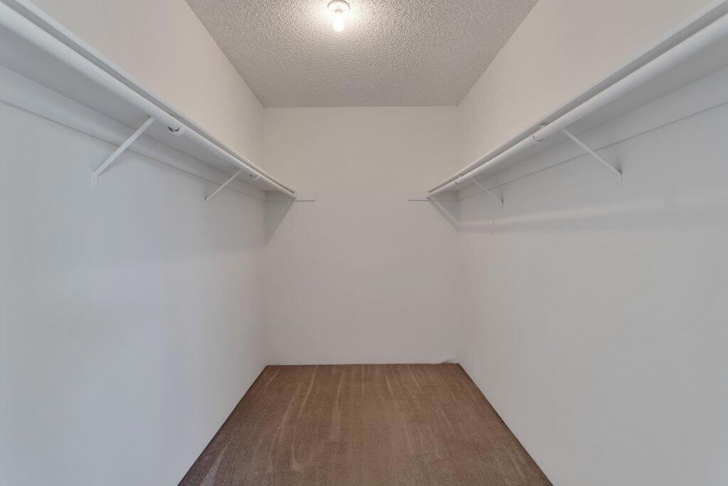 1426 Sunflower Circle N