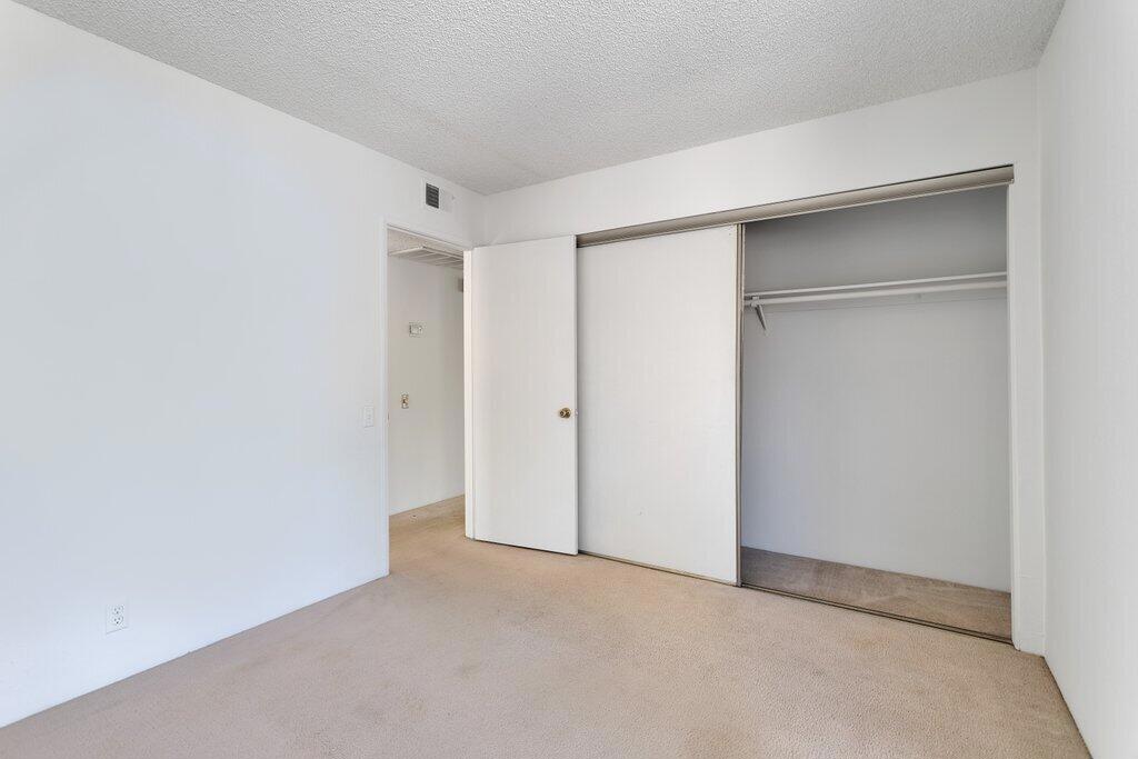 1426 Sunflower Circle N