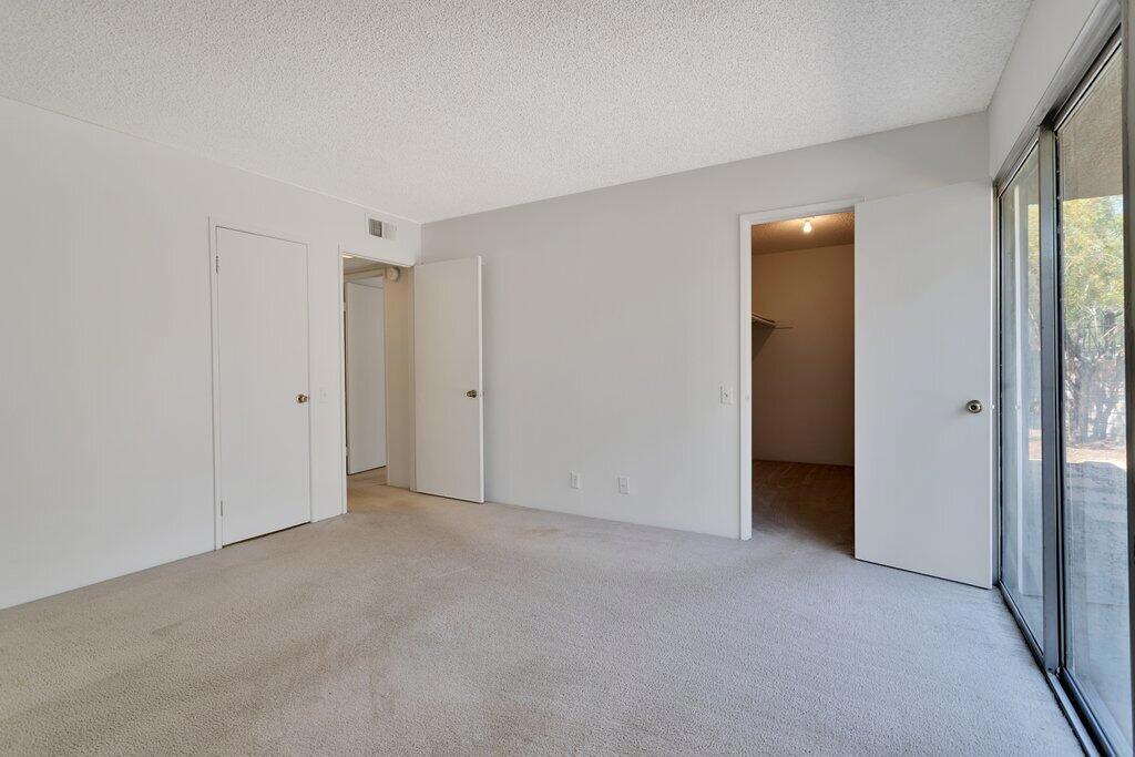 1426 Sunflower Circle N