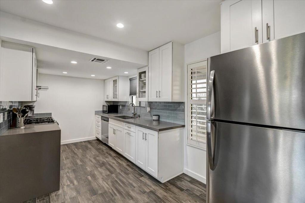 2180 S Palm Canyon Drive Unit: 33