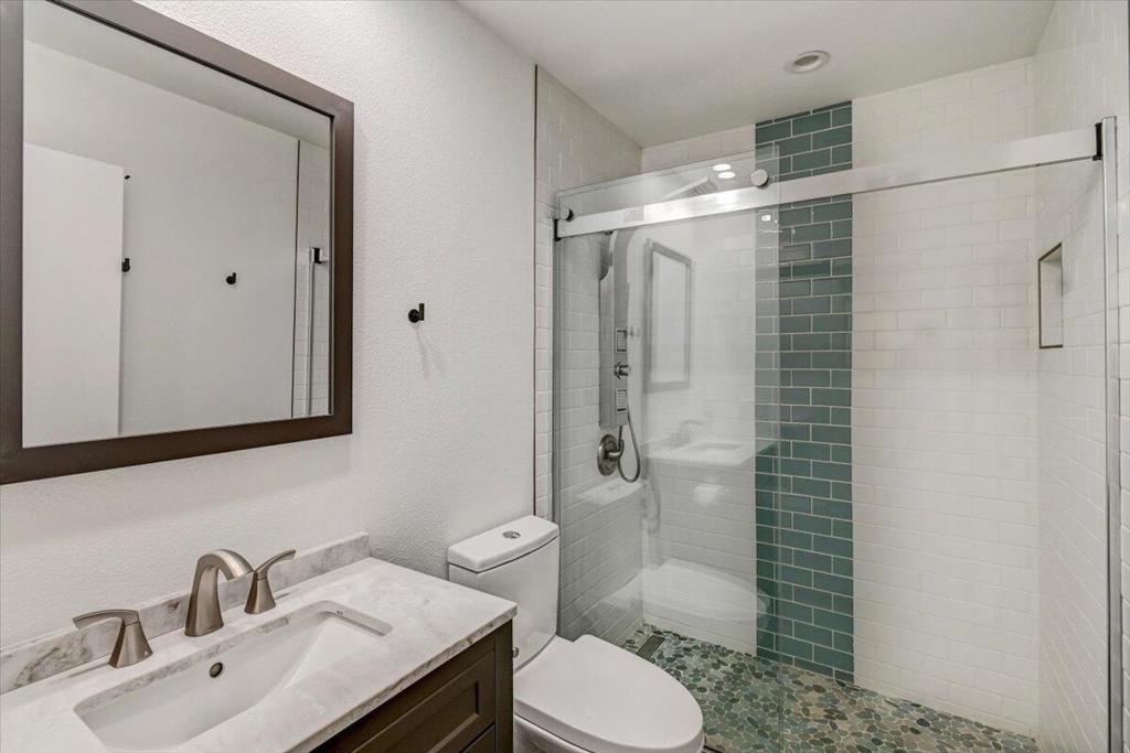 2180 S Palm Canyon Drive Unit: 33