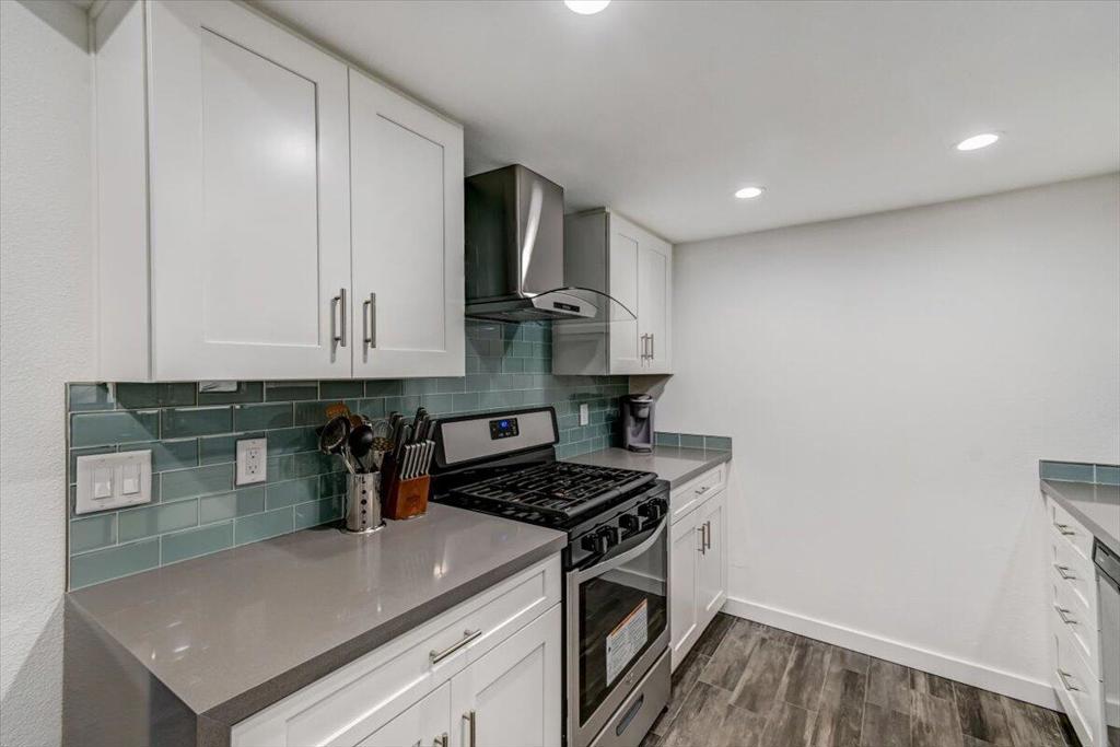 2180 S Palm Canyon Drive Unit: 33