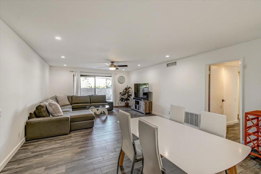 2180 S Palm Canyon Drive Unit: 33