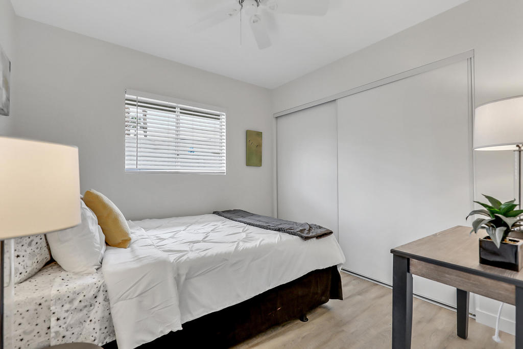 1341 Sunflower Circle S