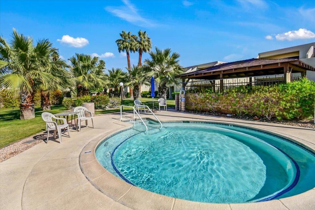 1655 E Palm Canyon Drive Unit: 320