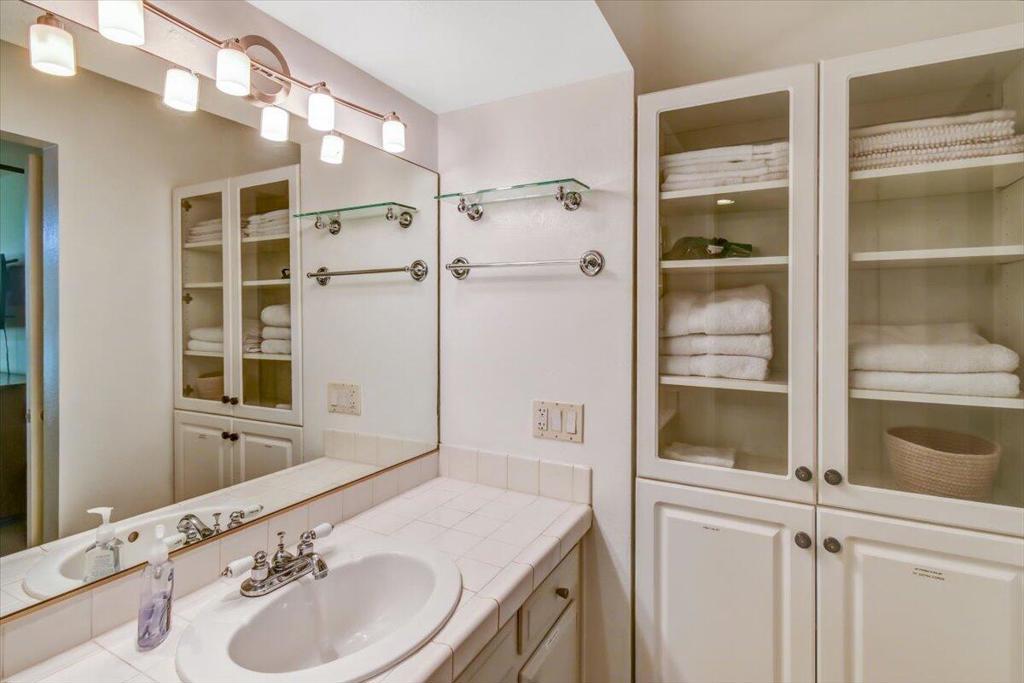 1655 E Palm Canyon Drive Unit: 320