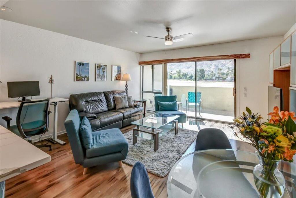 1655 E Palm Canyon Drive Unit: 320