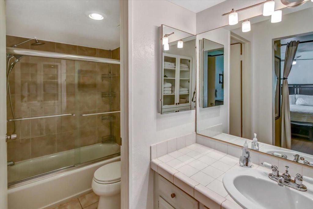 1655 E Palm Canyon Drive Unit: 320