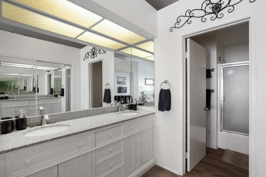 505 S Farrell Drive Unit: B14