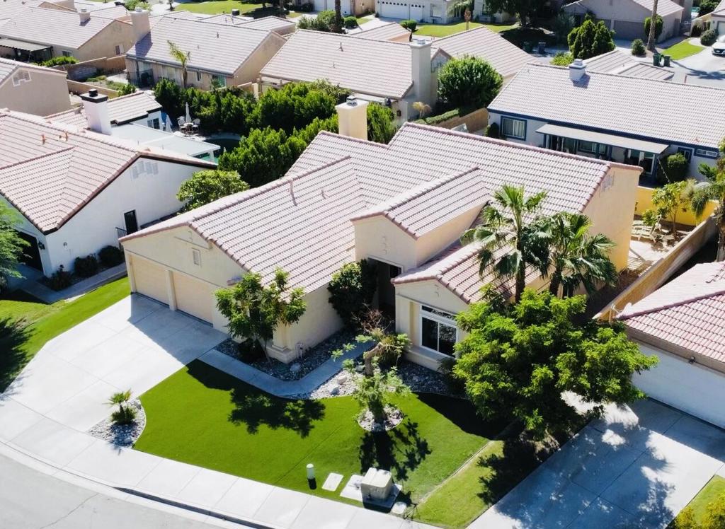 45065 Desert Fox Drive