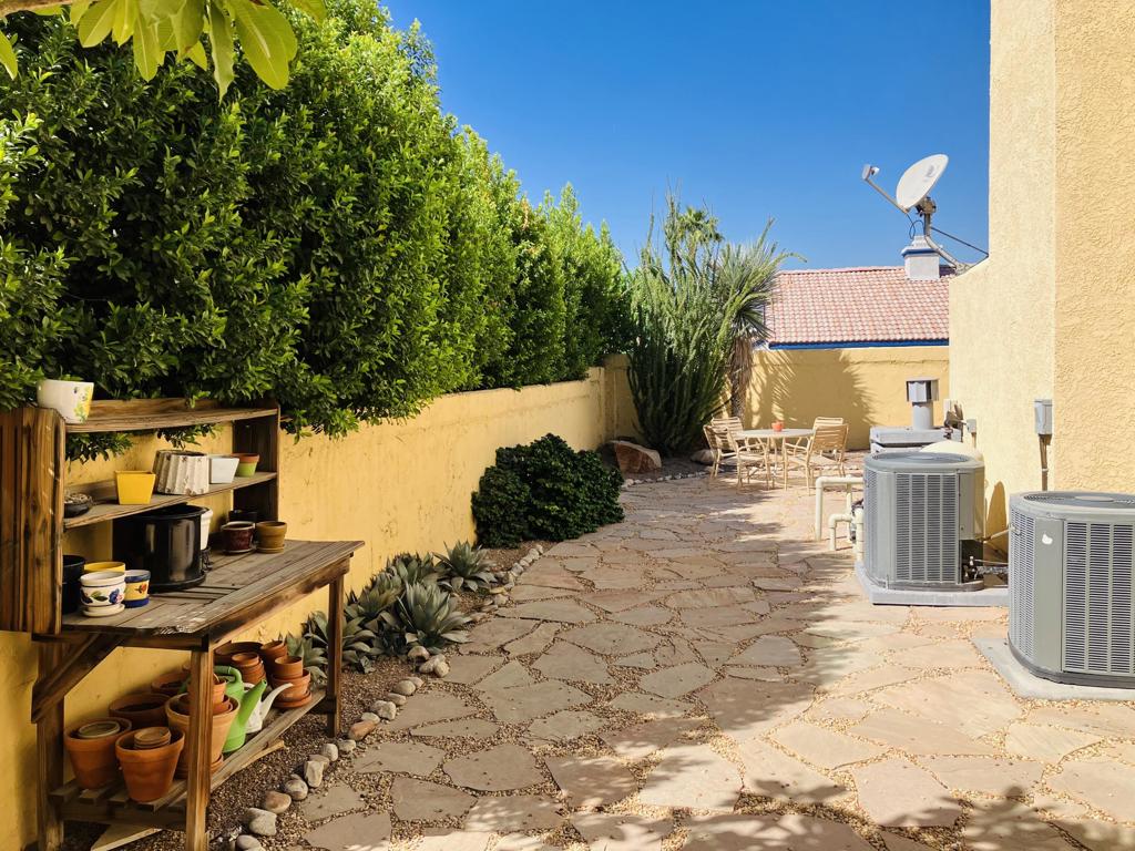 45065 Desert Fox Drive