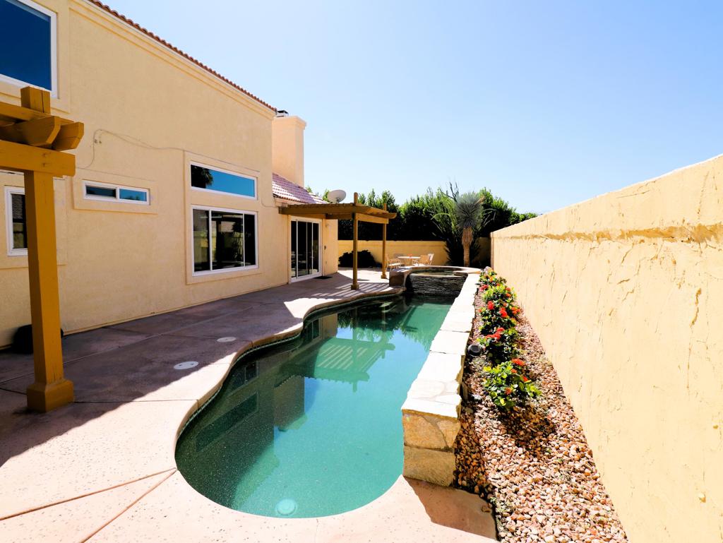 45065 Desert Fox Drive