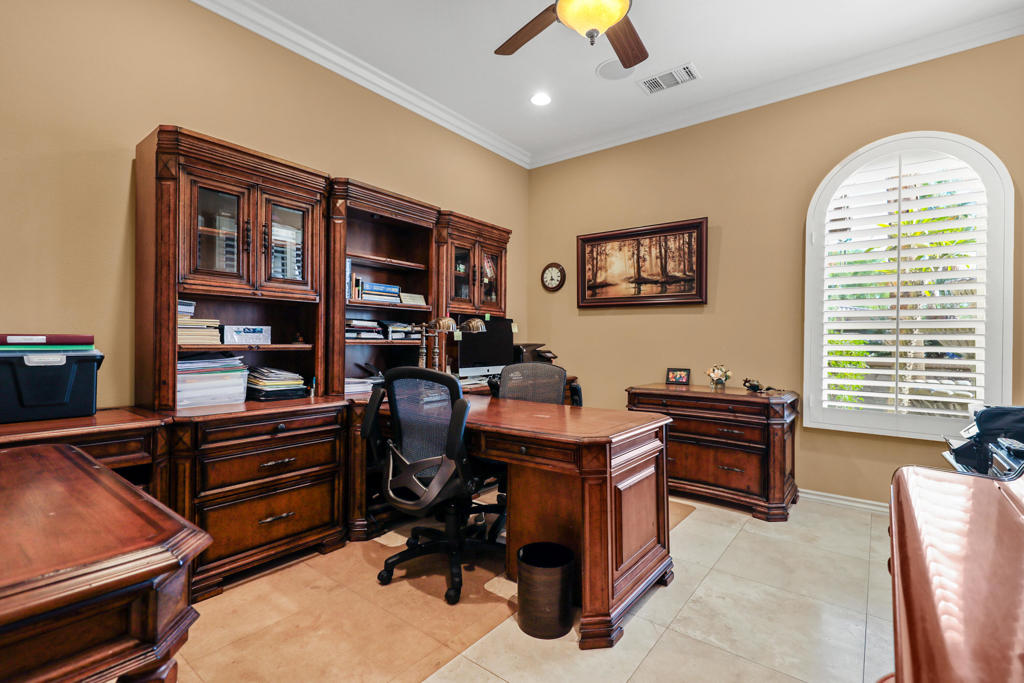 54245 Cananero Circle