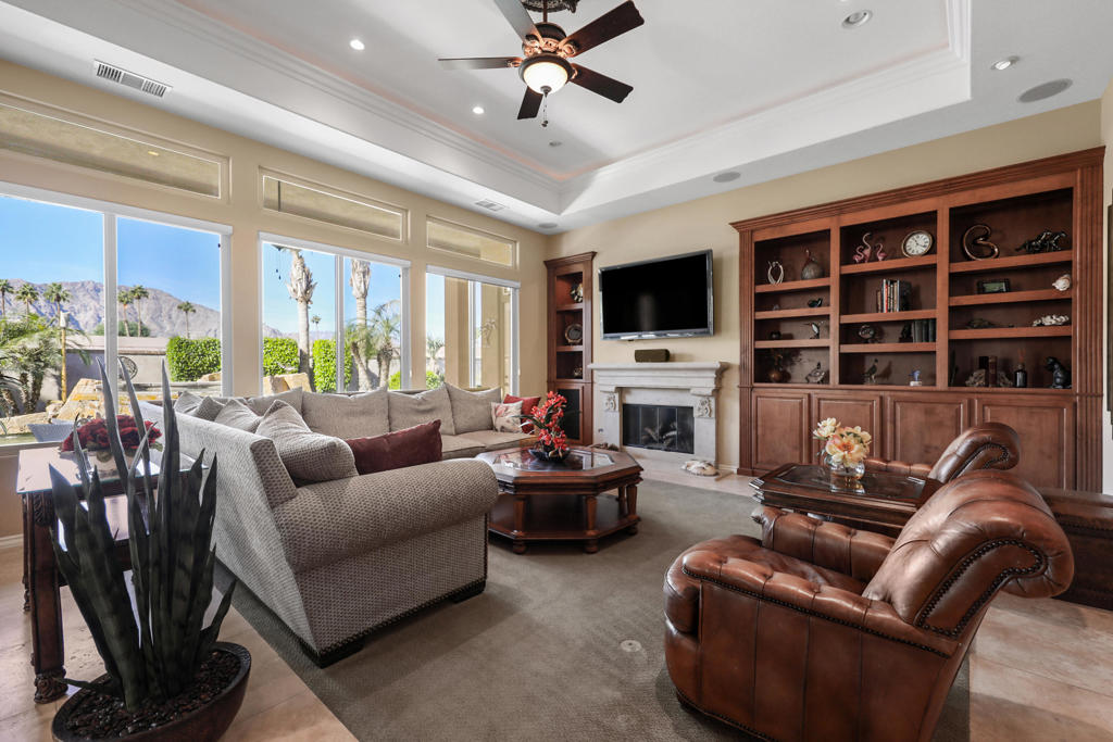 54245 Cananero Circle