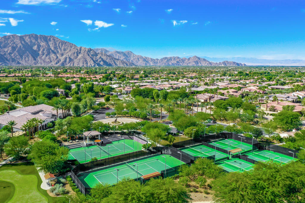 54245 Cananero Circle