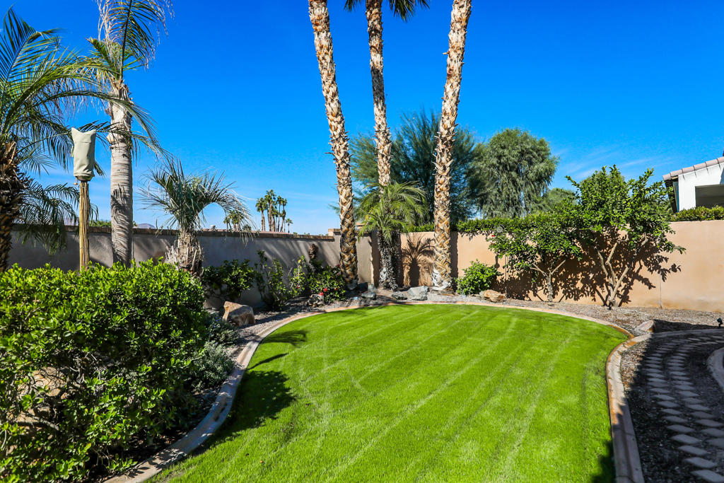 54245 Cananero Circle