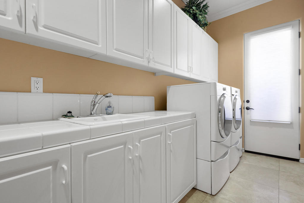 54245 Cananero Circle