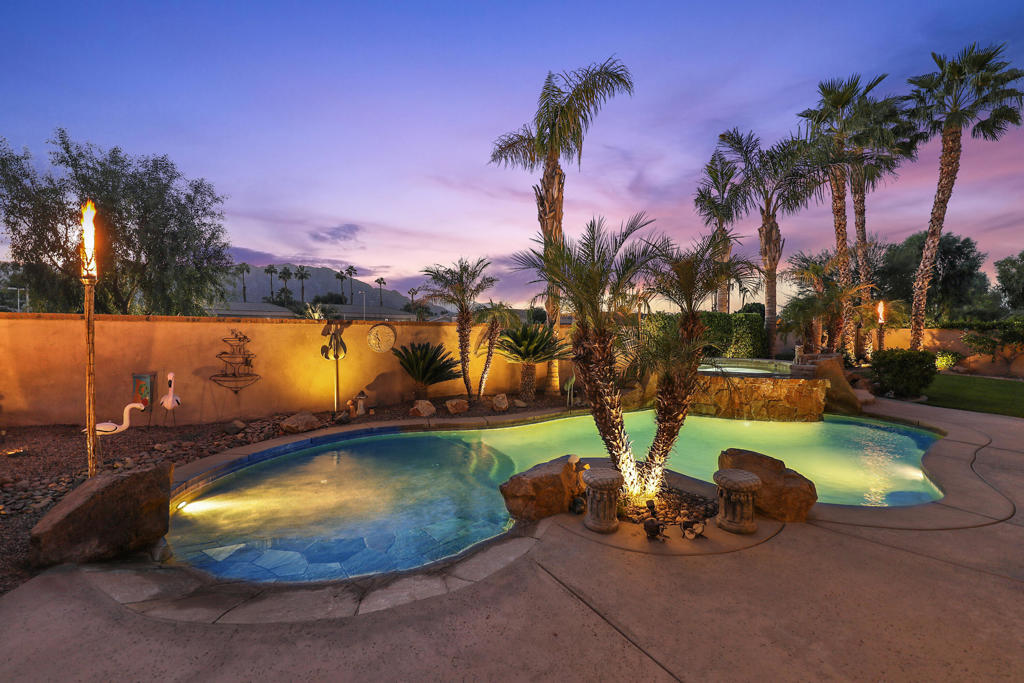 54245 Cananero Circle