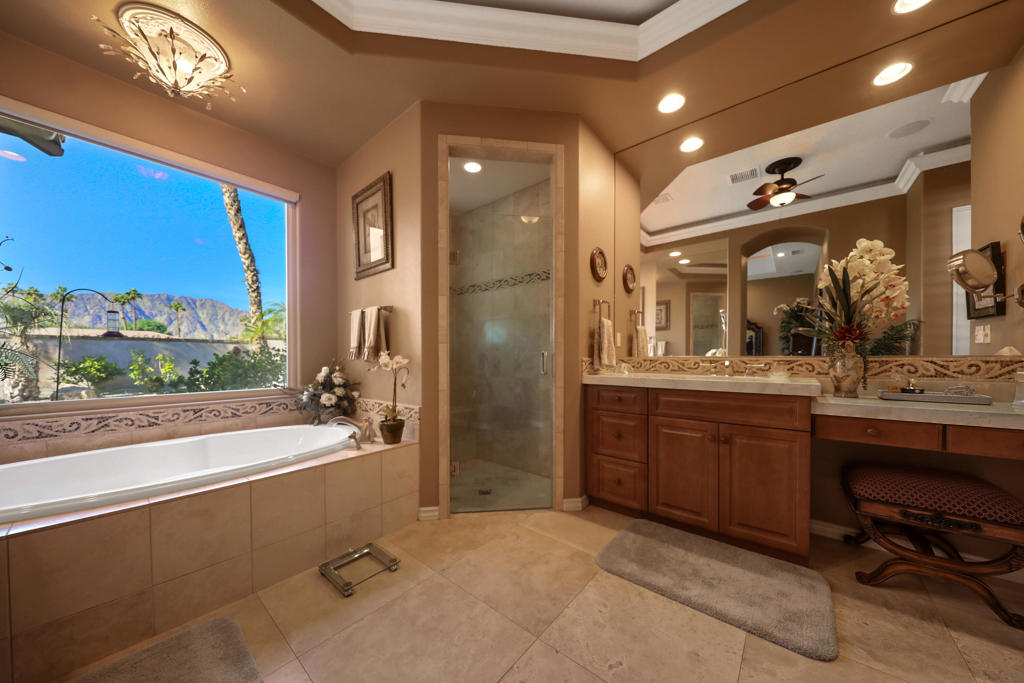 54245 Cananero Circle