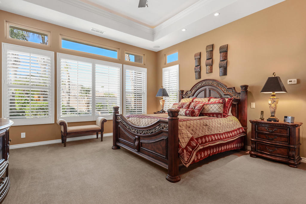 54245 Cananero Circle