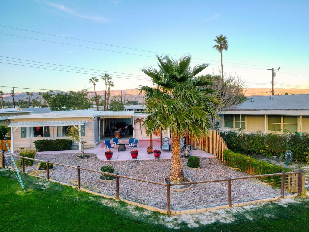 73440 Algonquin Place