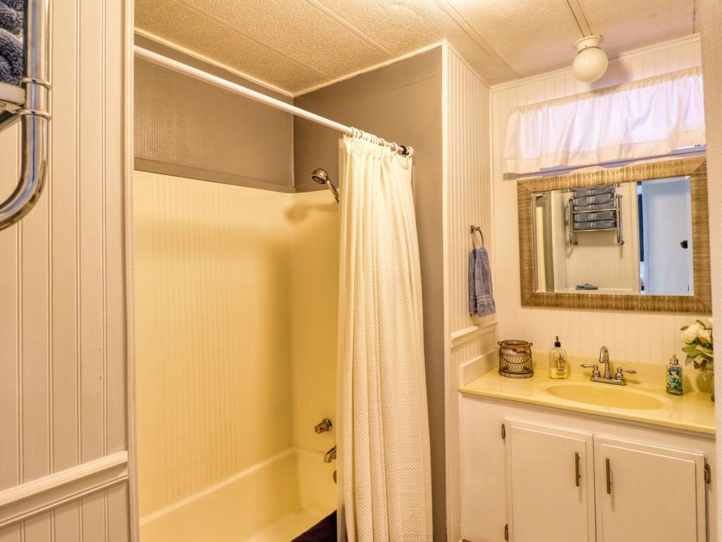 73440 Algonquin Place