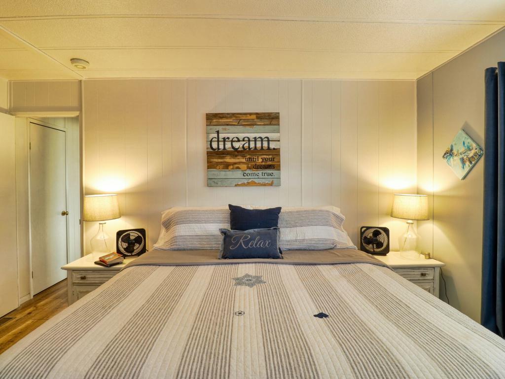 73440 Algonquin Place