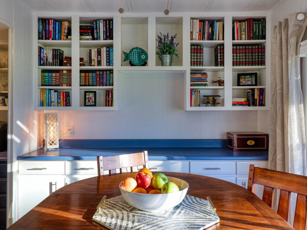 73440 Algonquin Place