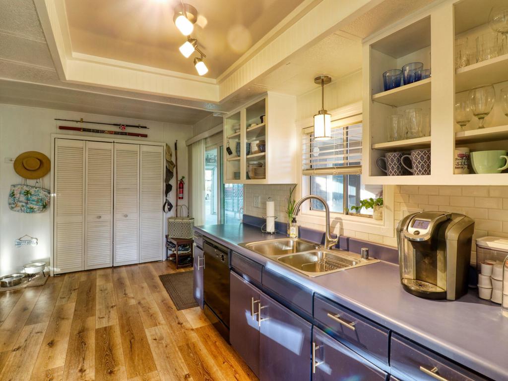 73440 Algonquin Place