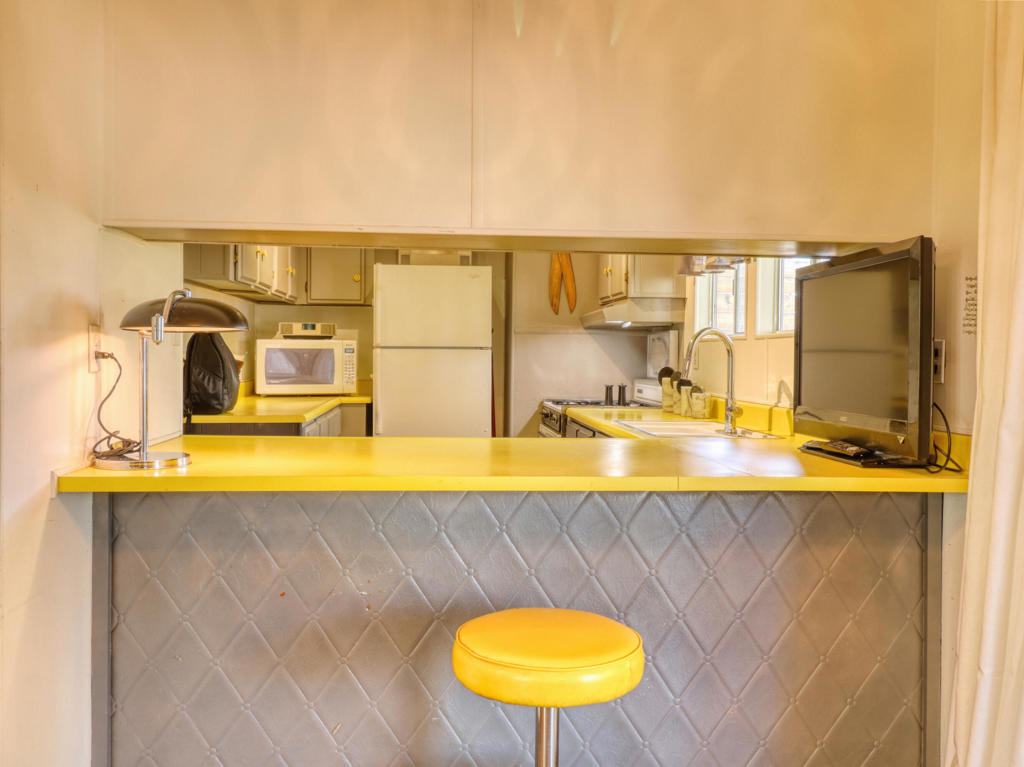 15500 Bubbling Wells Rd. #88