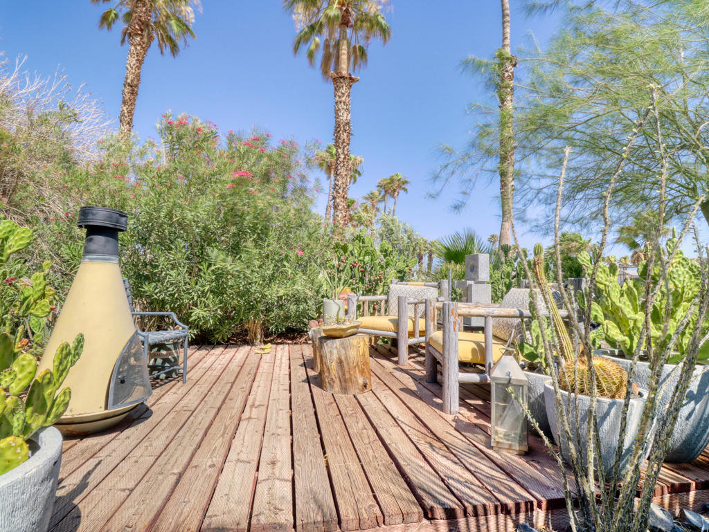 15500 Bubbling Wells Rd. #88