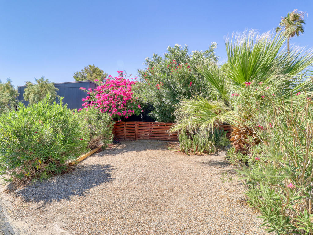 15500 Bubbling Wells Rd. #88