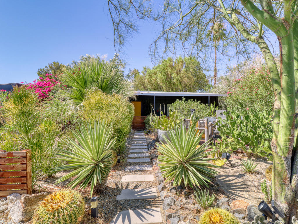 15500 Bubbling Wells Rd. #88